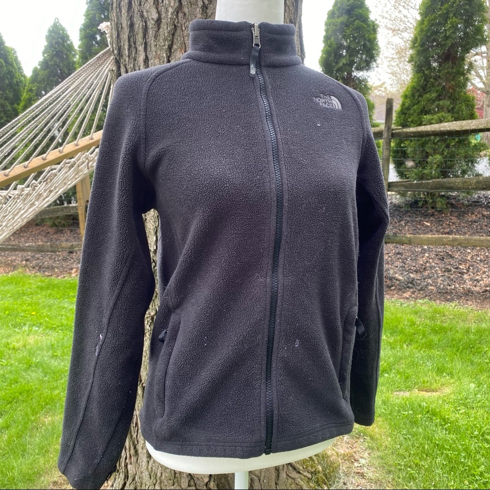 The North Face boys full zipper fleece zippered pockets